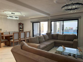 House with Alberca Zona Dorada!